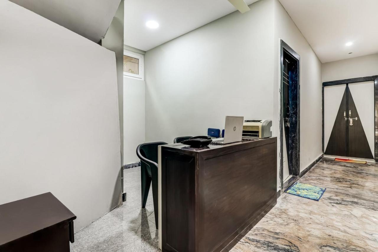 Oyo Sri Singampalli Residency Raspari Palao Exterior foto