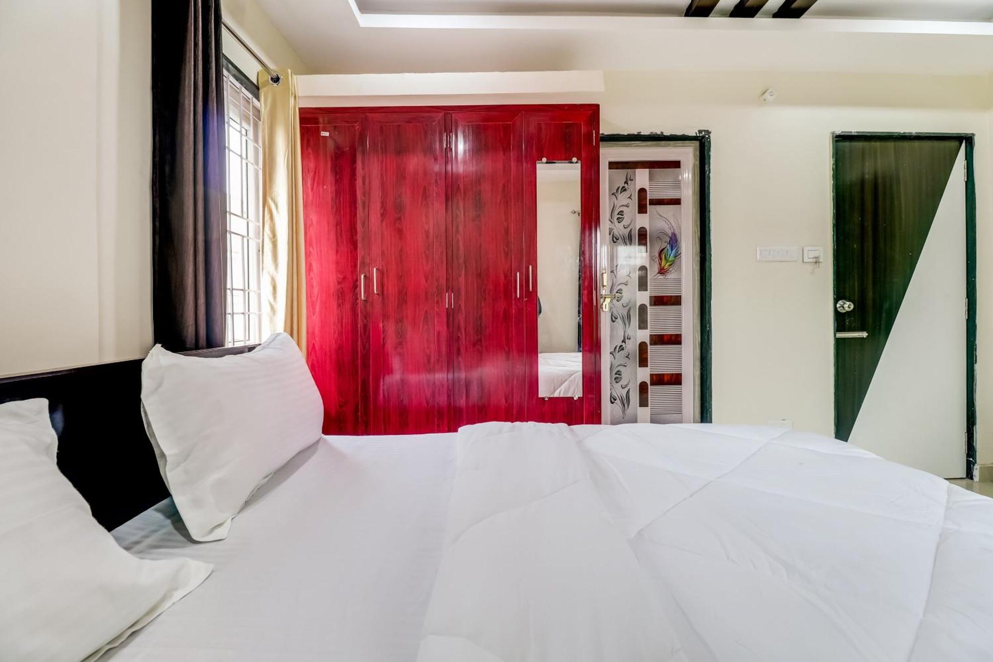 Oyo Sri Singampalli Residency Raspari Palao Exterior foto