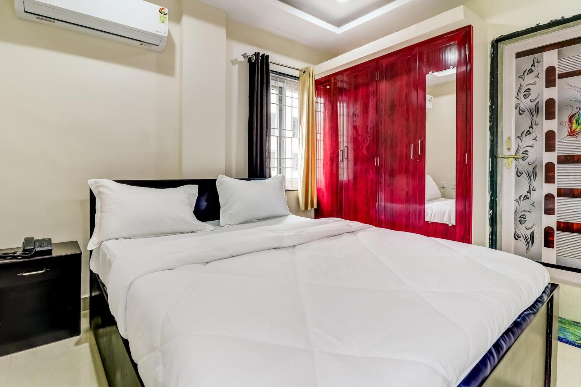 Oyo Sri Singampalli Residency Raspari Palao Exterior foto